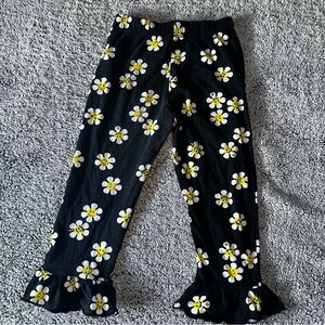 Dollskill Black and yellow floral print ruffle hem leggings